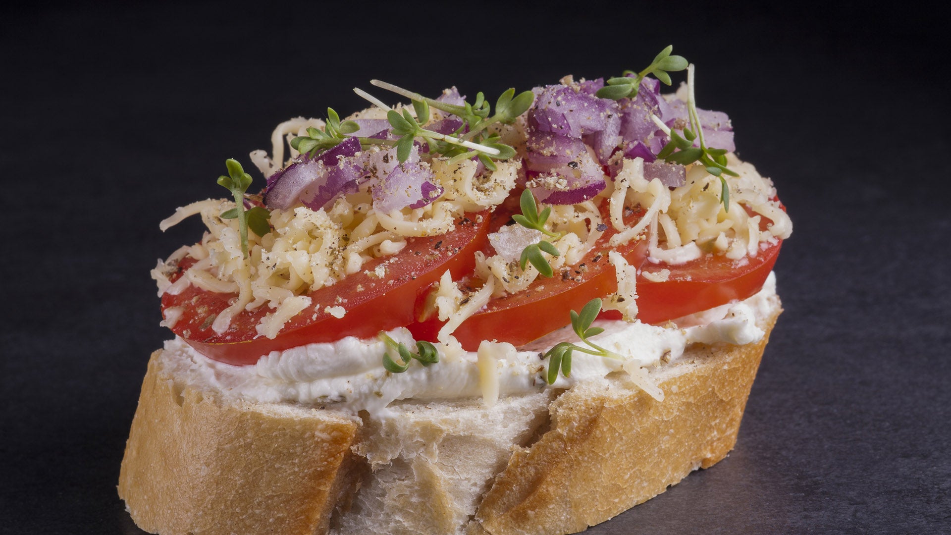 Descubre estas 10 recetas de canapés fáciles y rápidos