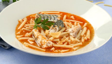 Caballa con fideos - Gurmé