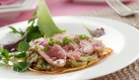 Flor de patatas con setas y lomo - Gurmé