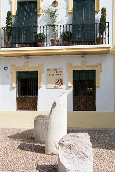 Un alto en la plaza 784. Un alto en la plaza