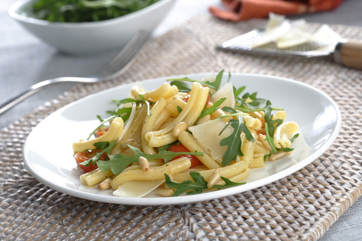 Caserecce con tomatitos y rúcula - Gurmé