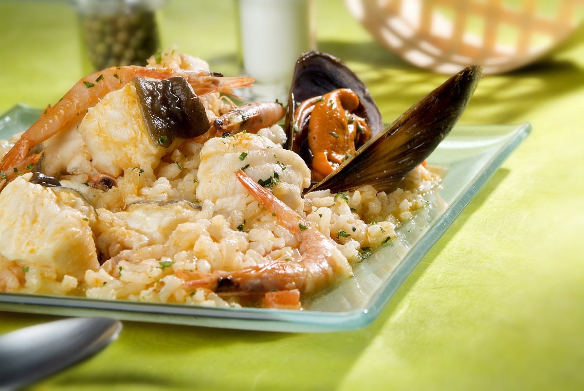 Arroz con gambas, congrio y mejillones - Gurmé