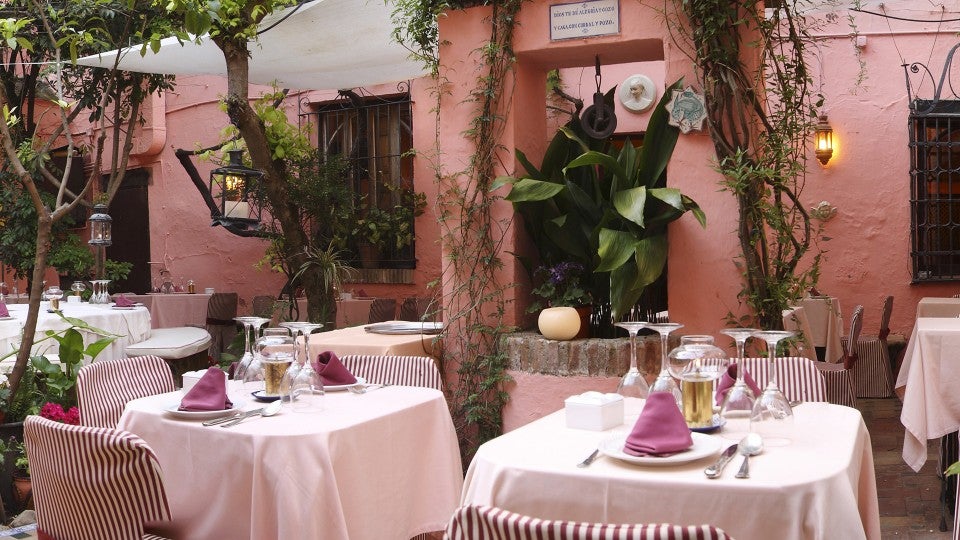 terraza-restaurante-corral-del-agua
