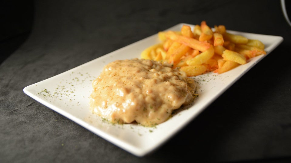 Filete ruso con salsa de almendras, de la Gorda de Calatrava