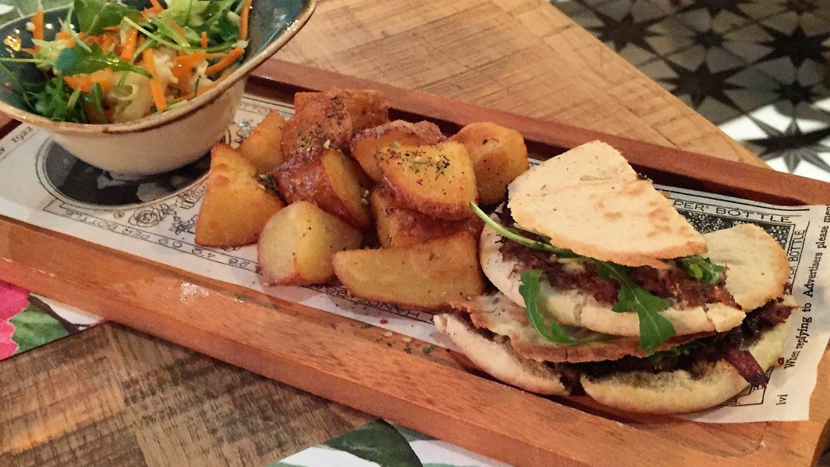 Bikini de cola de toro Restaurante La Bernarda