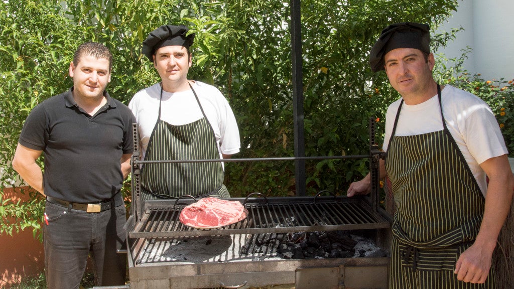 Todo sobre Mesón Las Palmeras, en Salteras