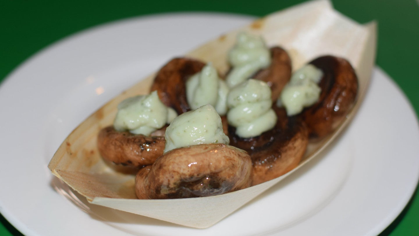 Champiñones con ali oli