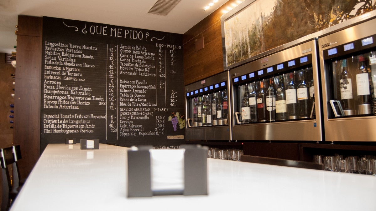 SEVILLA. 09-03-2013. BAR TIERRA NUESTRA EN DOCTOR PEDRO DE CASTRO, 5. FOTO: RAFAEL SÁNCHEZ. ARCHSEV.