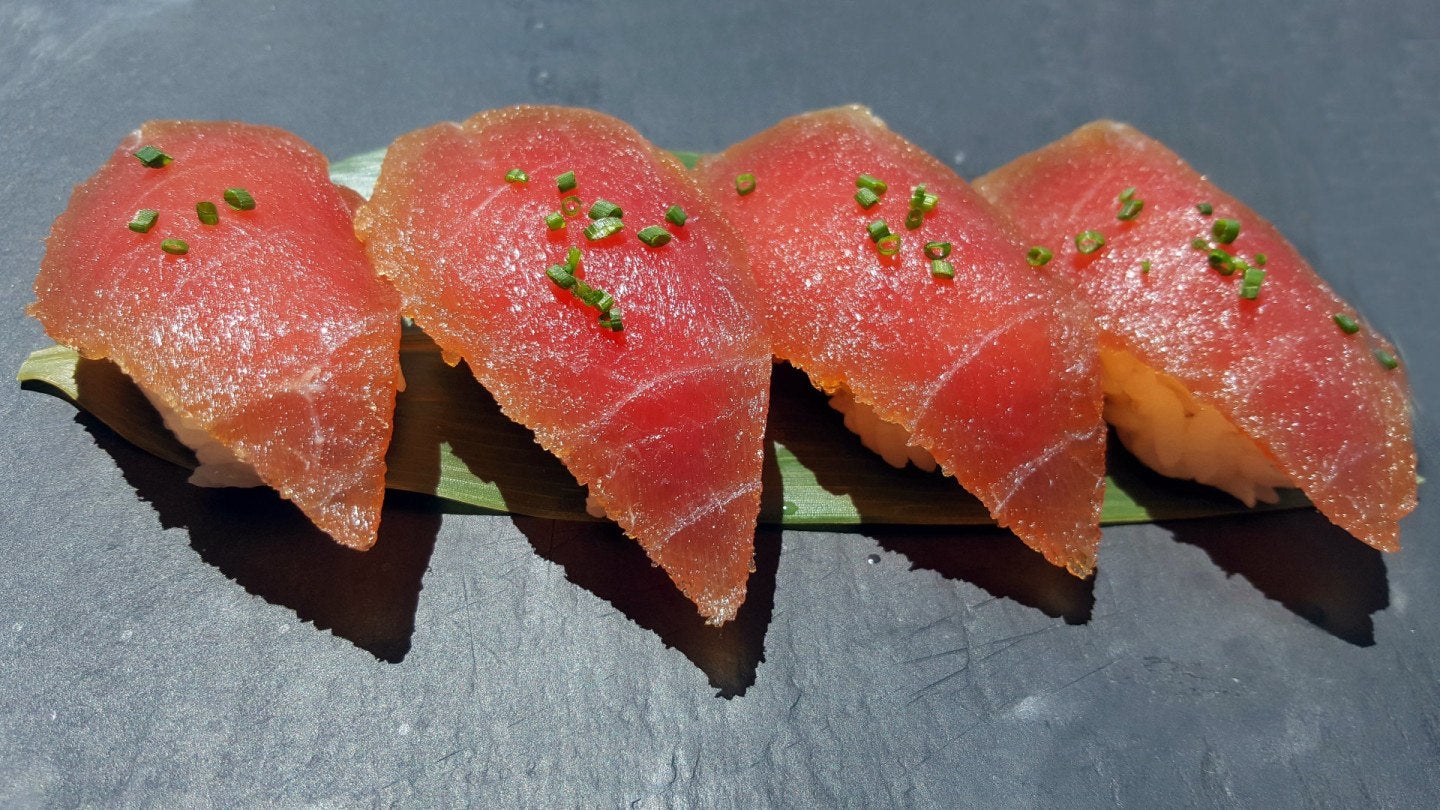 Niguiri de salmón los palillos