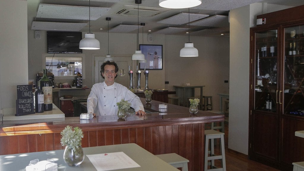 La Grulla. SEVILLA. 15-SEPTIEMBRE-2017. REPORTAJE AL RESTAURANTE LA GRULLA EN LA CALLE JUAN DE MATA CARRIAZO 4. FOTO : RAUL DOBLADO.ARCHSEV