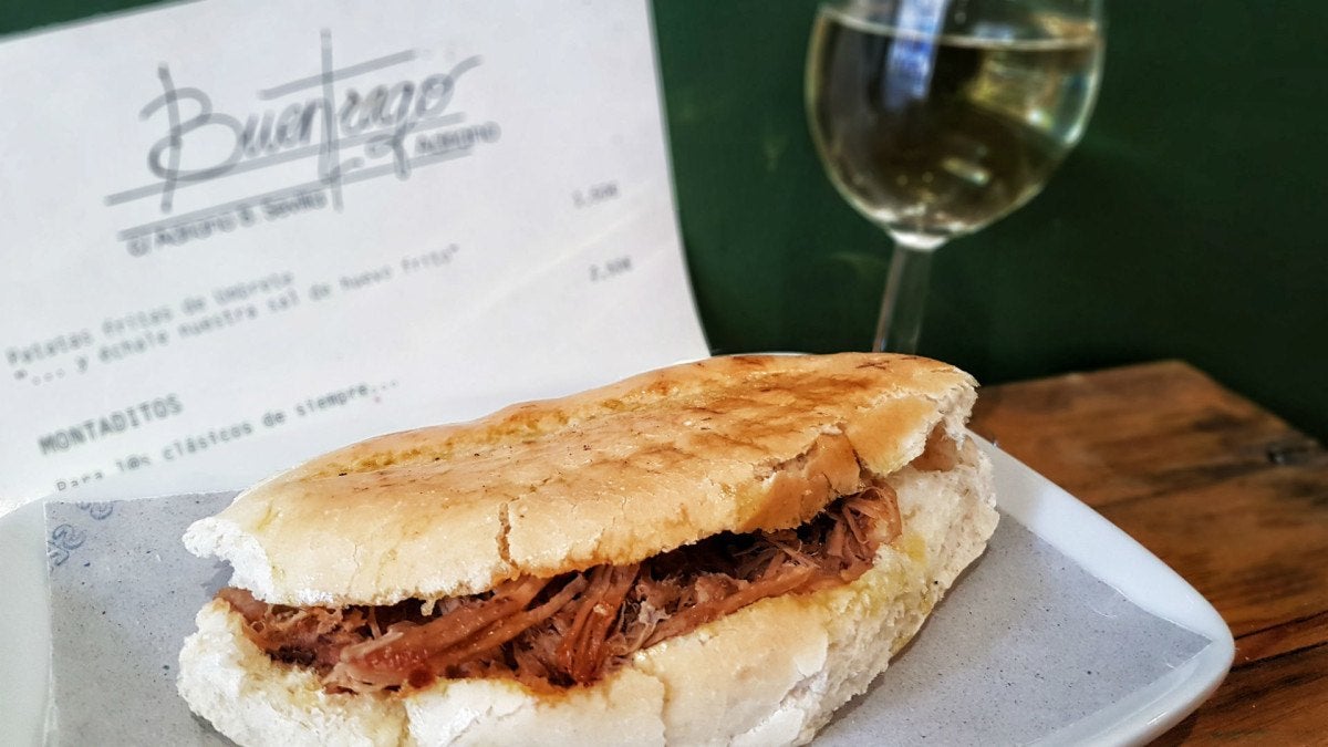 Exquisita pringá de BuenTrago| Foto: Fran Moreno