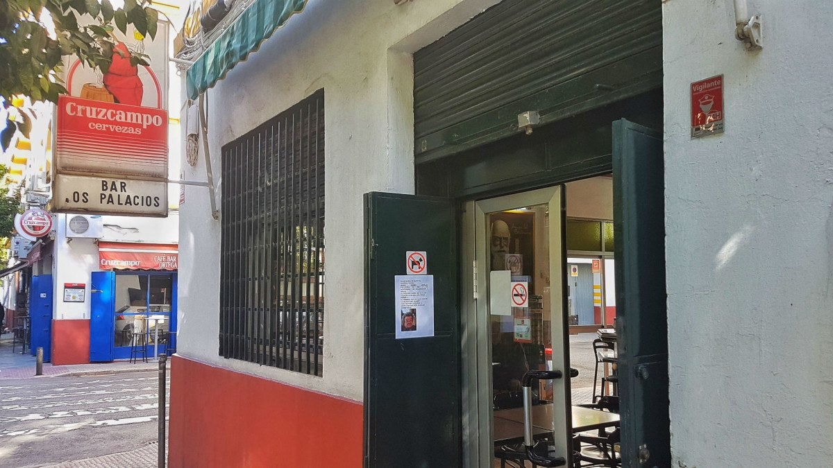 Entrada del Bar Los Palacios| Foto: Fran Moreno