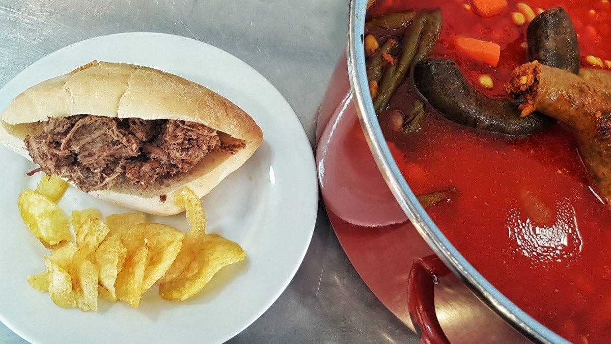 El potaje y su pringá| Foto: Fran Moreno