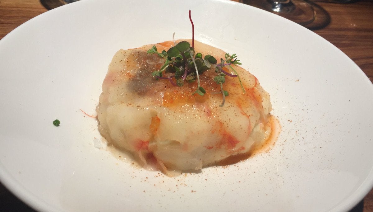 Ensaladilla con carpaccio de gambón de Seis Tapas Bar: seis7