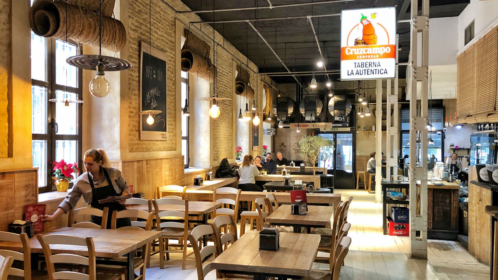 ¿Dónde comer en Sevilla por menos de diez euros?
