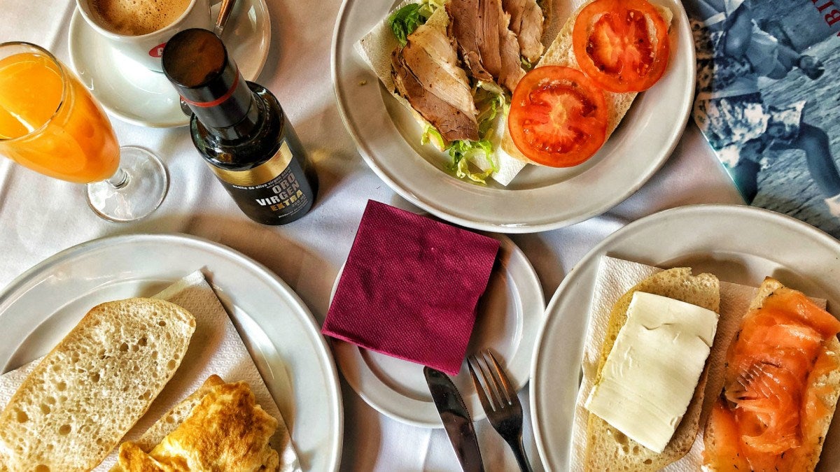 Gran variedad de desayunos en Sabina| Foto: Fran Moreno