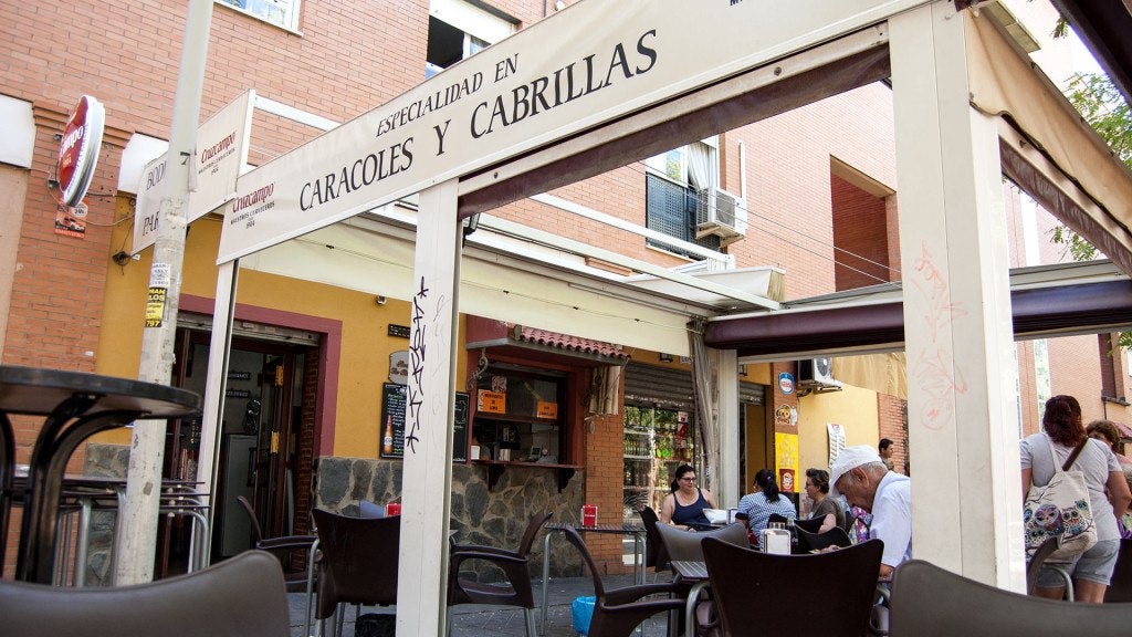 Bodega La Paraíta en Pino Montano. Bodega La Paraíta en Pino Montano