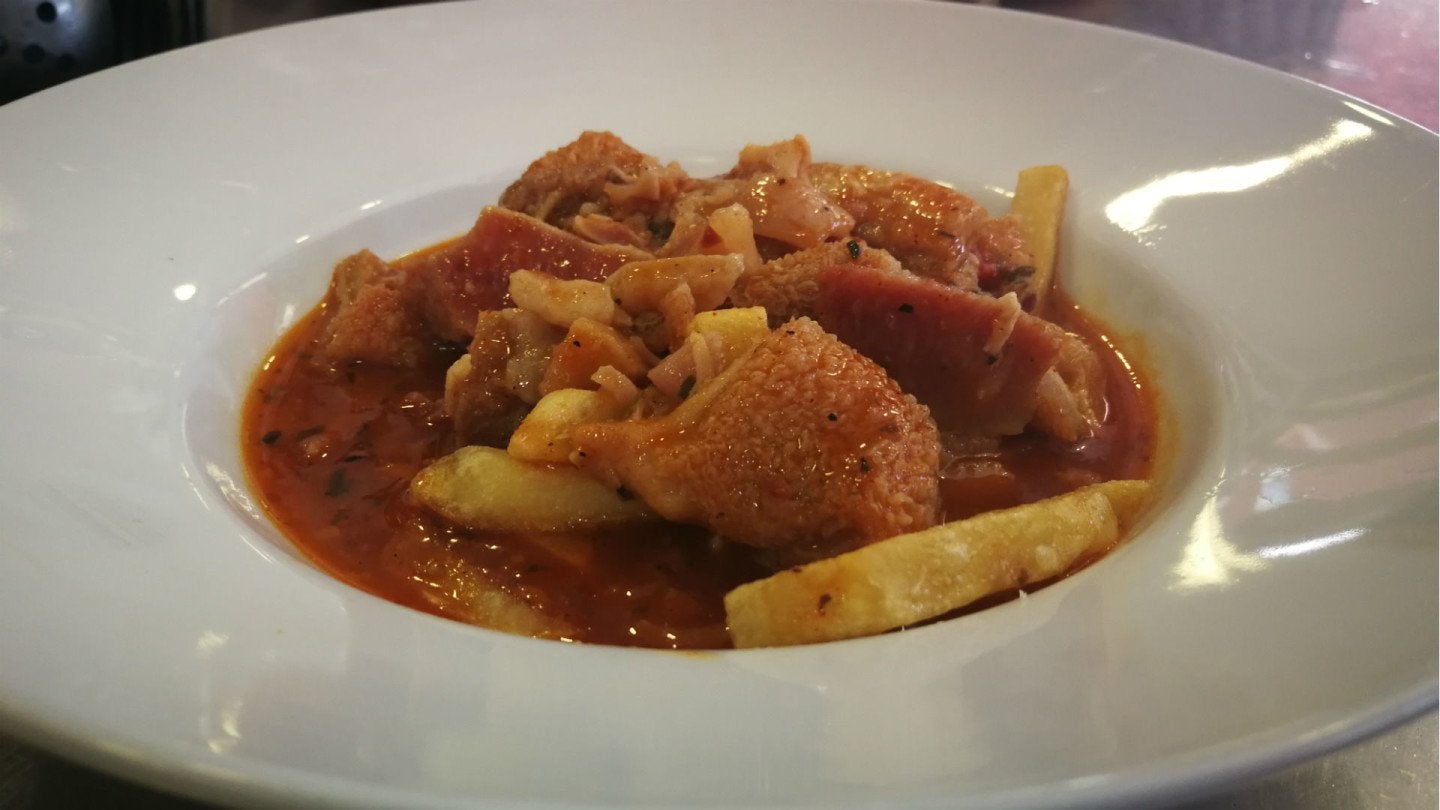 Uno de los platos estrella, menudo: Macarena Torres 