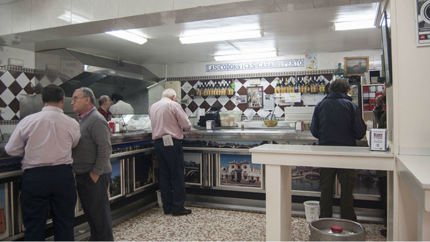 Interior del bar Casa Ruperto 