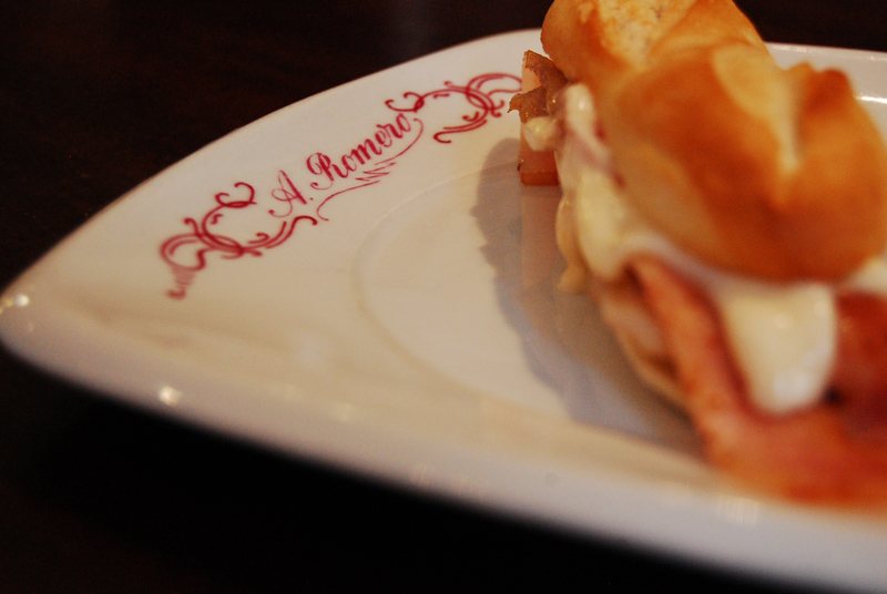 52_antonioromero2_12484331931