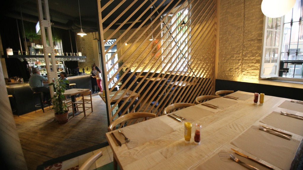 antojeria-grill-sevilla-4. 