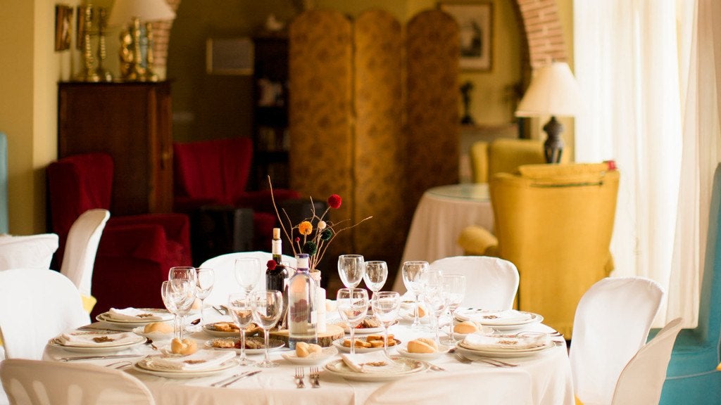 Julia y Lucía en Cazalla de la Sierra. 