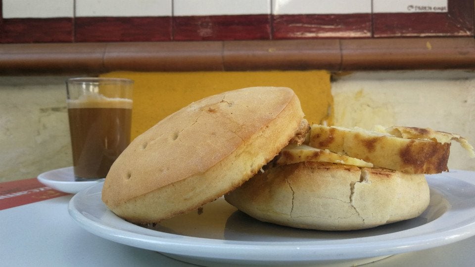 Tostada entera de tortilla de patatas de la Bodega Puente| Foto: Macarena Torres