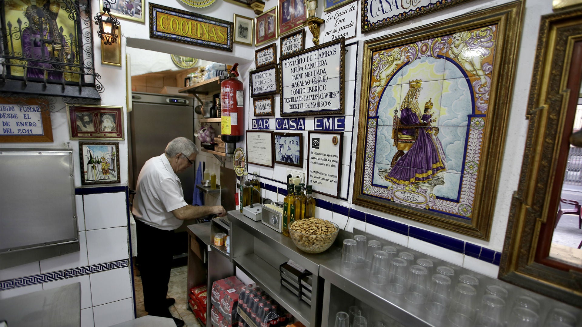 ¿Dónde tapear cerca de las cofradías del Lunes Santo?