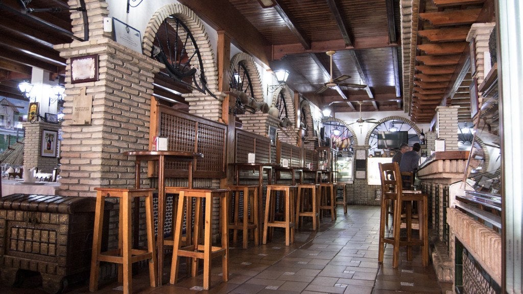 Mesón Tony en Sanlúcar la Mayor. Mesón Tony en Sanlúcar la Mayor