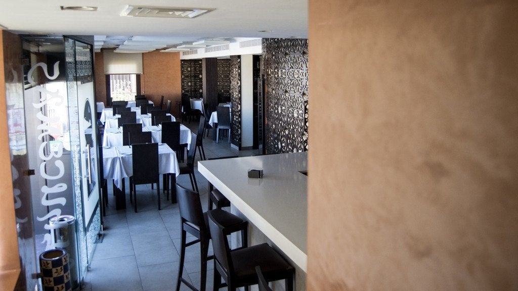 Restaurante Alhucemas en Sanlúcar la Mayor. Restaurante Alhucemas en Sanlúcar la Mayor