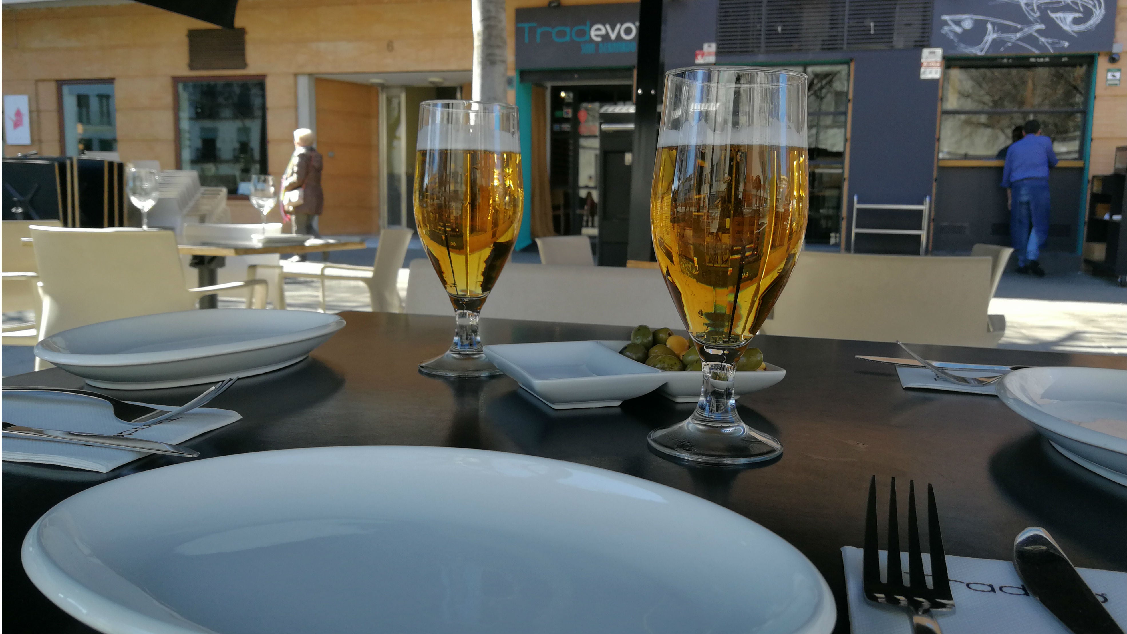 Unas cervecitas en Tradevo San Bernardo| Foto: Macarena Torres