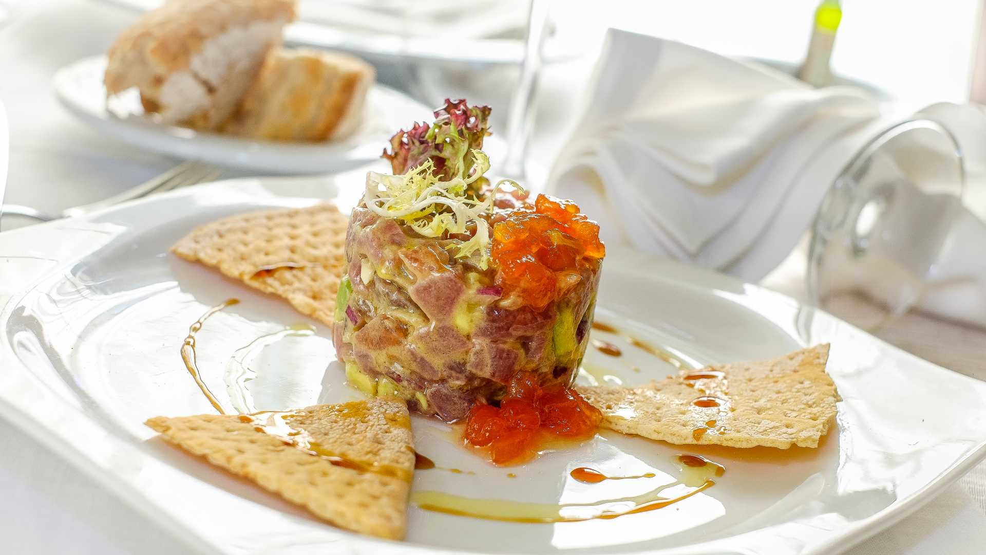 Atún rojo: el rey del mar ya asoma en las cartas de Sevilla