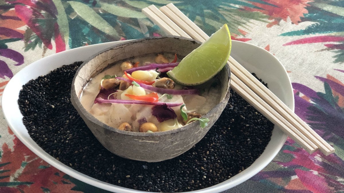 ceviche-de-corvina-y-langostinos-peru-1