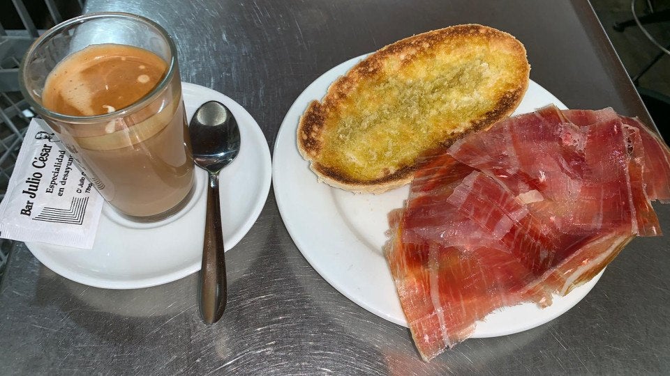 julio-cesar-tostada-jamon