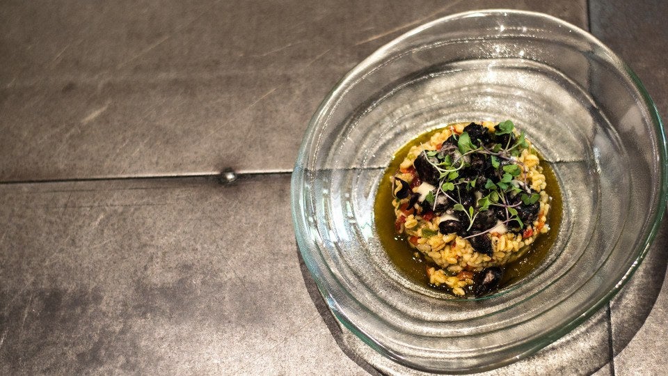 Salpicón de trigo con puntillitas de Sur Bar Tapas