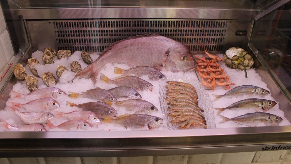 restaurante-marea-viva-vitrina. restaurante-marea-viva-vitrina