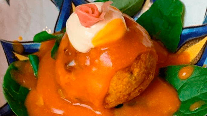 Bolas de chocos con vaca retinta, mahonesa de jengibre y salsa de azafrán | @SaboresSevilla