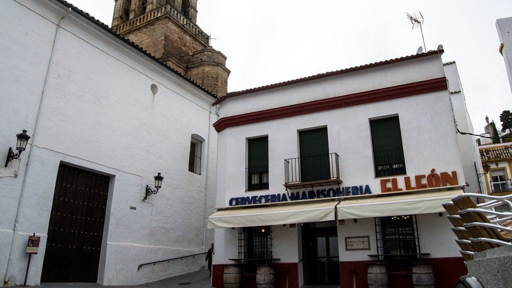 Marisquería El León en Constantina. Marisquería El León en Constantina