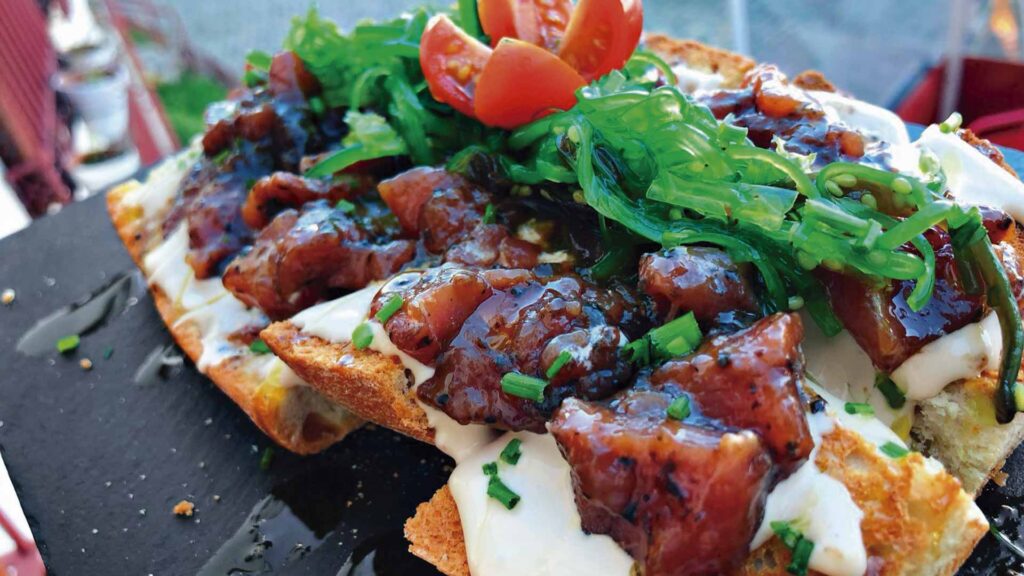 La Barca de Calderón en Triana, Sevilla. La Barca de Calderón en Triana, Sevilla