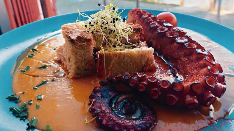 La Barca de Calderón en Triana, Sevilla