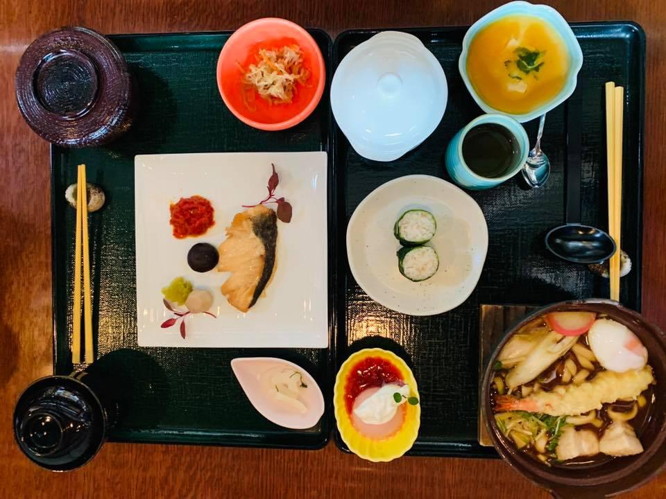 Sakura: «Fuera de modas»