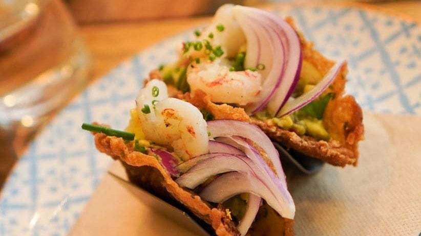 atrayana tacos camarones. 