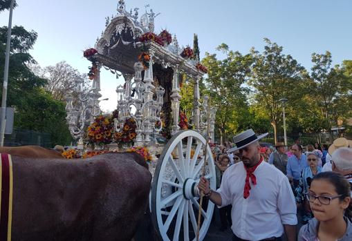 Salida de la hermandad de Sevilla Sur