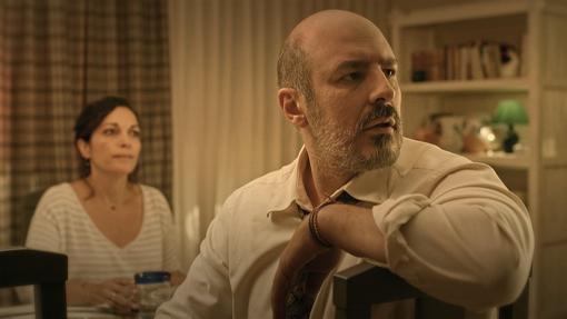 Javier Álamo interpreta a Andrés Vargas.