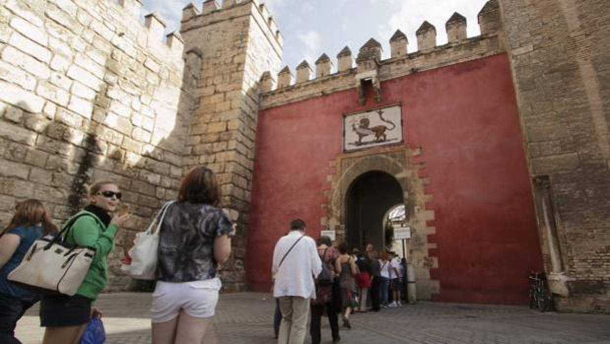 Los visitantes cada vez buscan más pisos turísticos