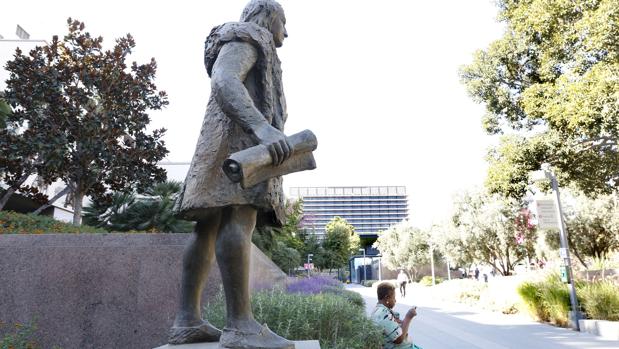 Estatua de Cristóbal Colón en Los Ángeles (California)