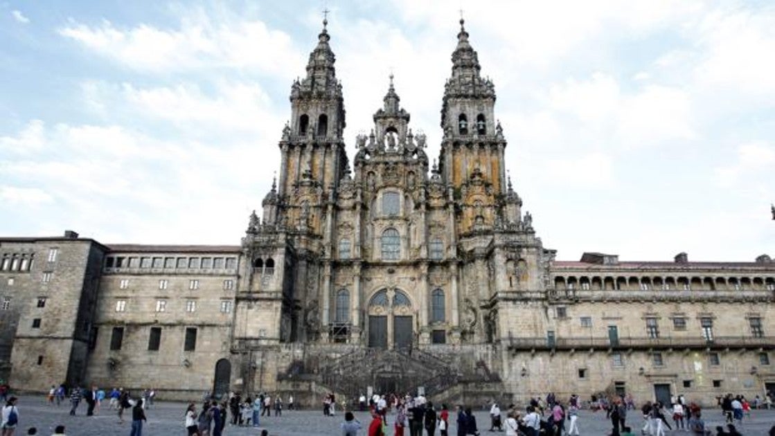 La plaza del Obradoiro, con la catedral de Santiago al fondo