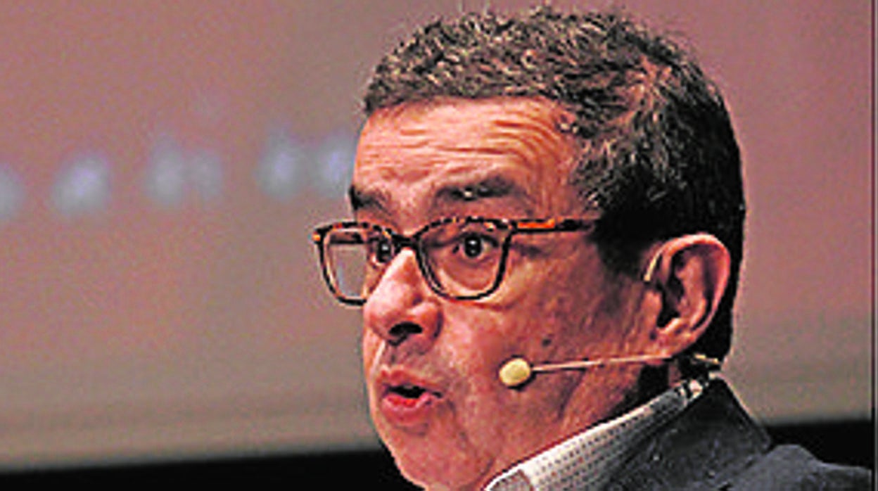 Lutgardo García Díaz: Paco Robles (Liricatura)