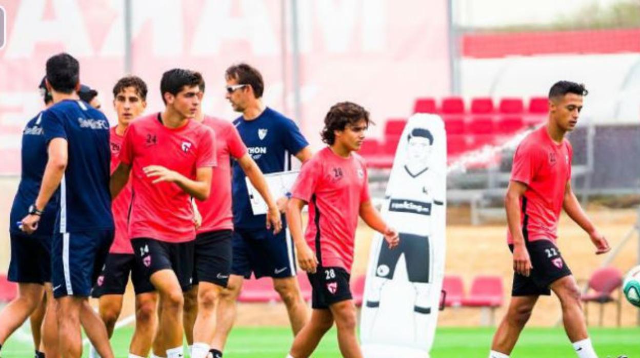 Carlos Álvarez, en un entrenamiento a las órdenes de Julen Lopetegui