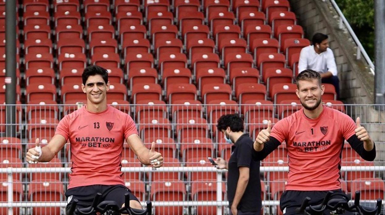 Bono y Vaclik, en un entrenamiento